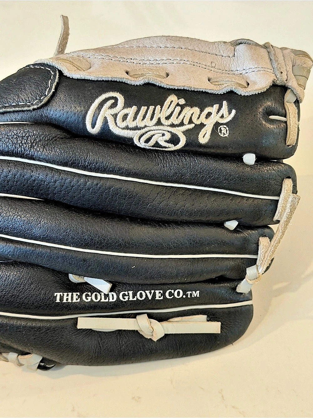 Rawlings Sure Catch Youth Baseball Glove 10.5" Black & Grey 10.5 in